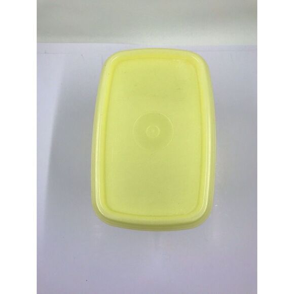 Tupperware 1243-3 Yellow Shelf Saver 2 Storage Containers With Lids Vintage - Picture 6 of 15